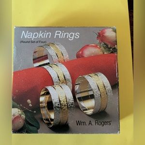 Wm A Rogers Napkin Rings(4)